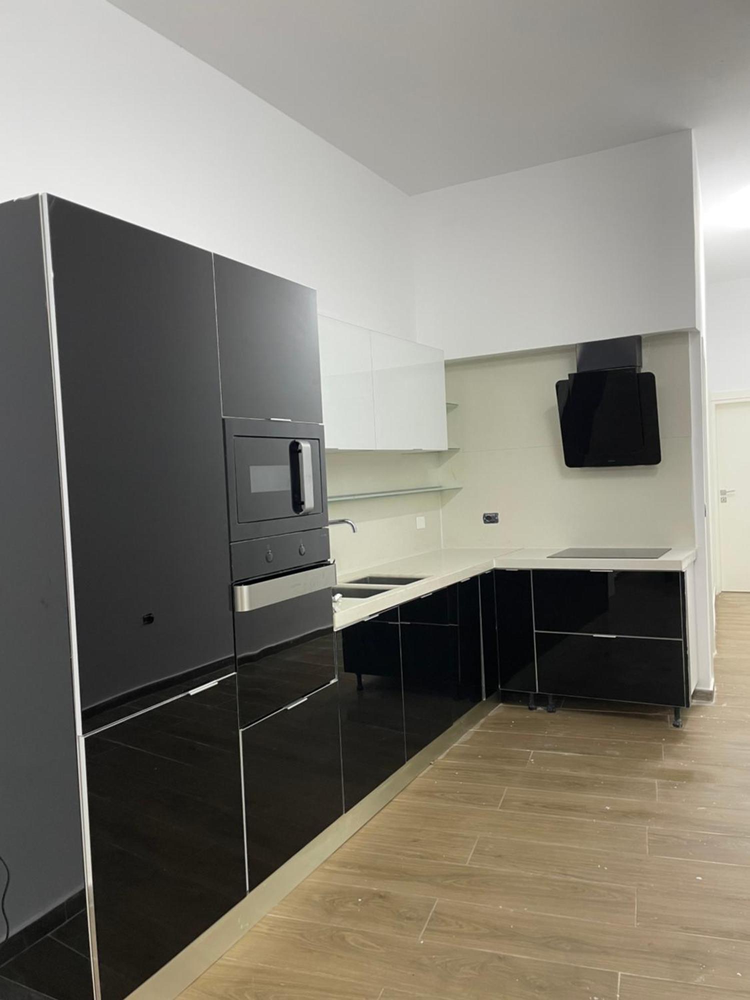 Gold Apartament Vlore Exterior photo